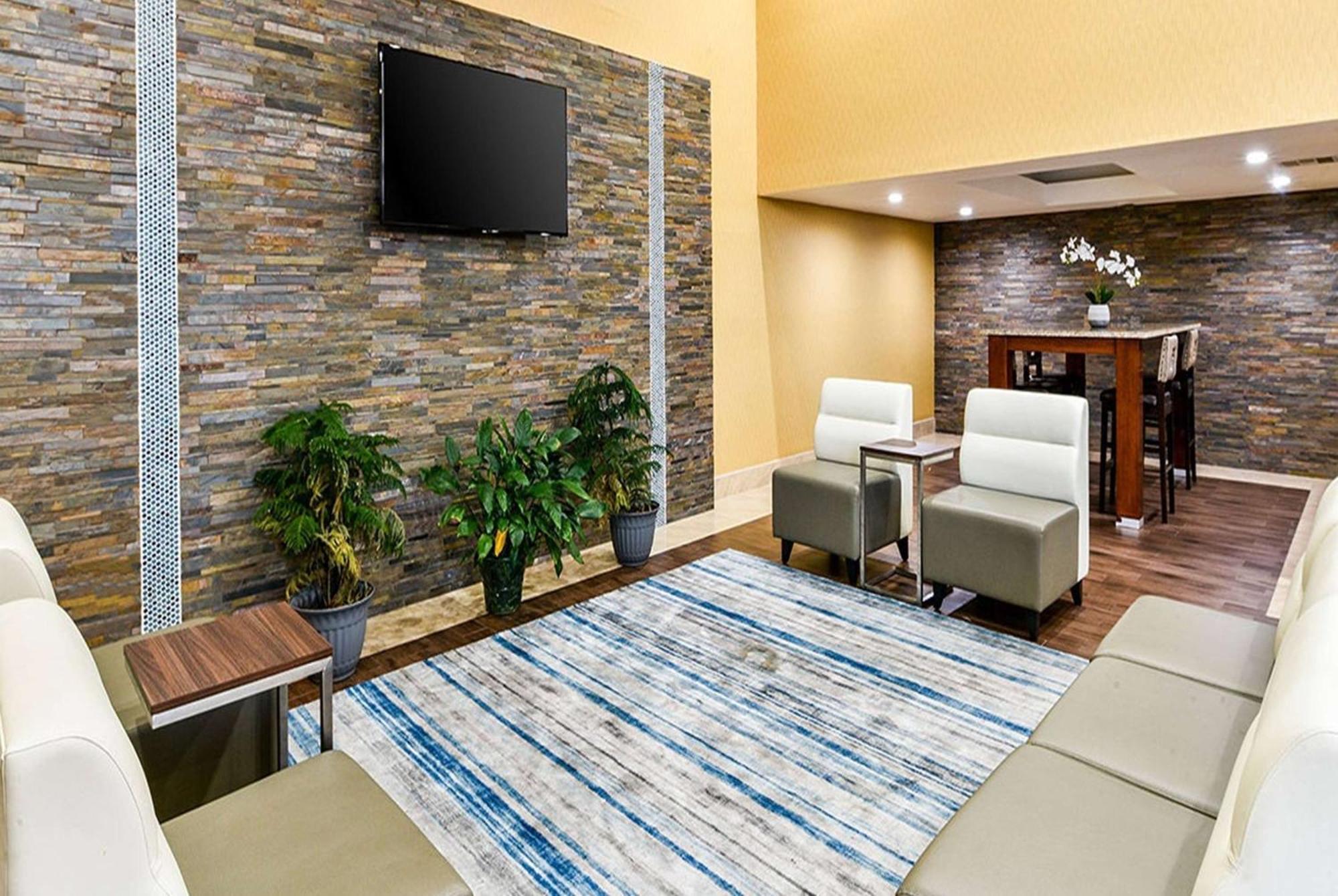 Travelodge By Wyndham Commerce Los Angeles Area Eksteriør bilde