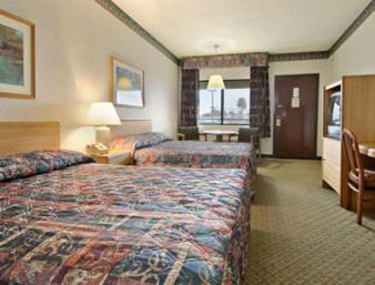 Travelodge By Wyndham Commerce Los Angeles Area Eksteriør bilde